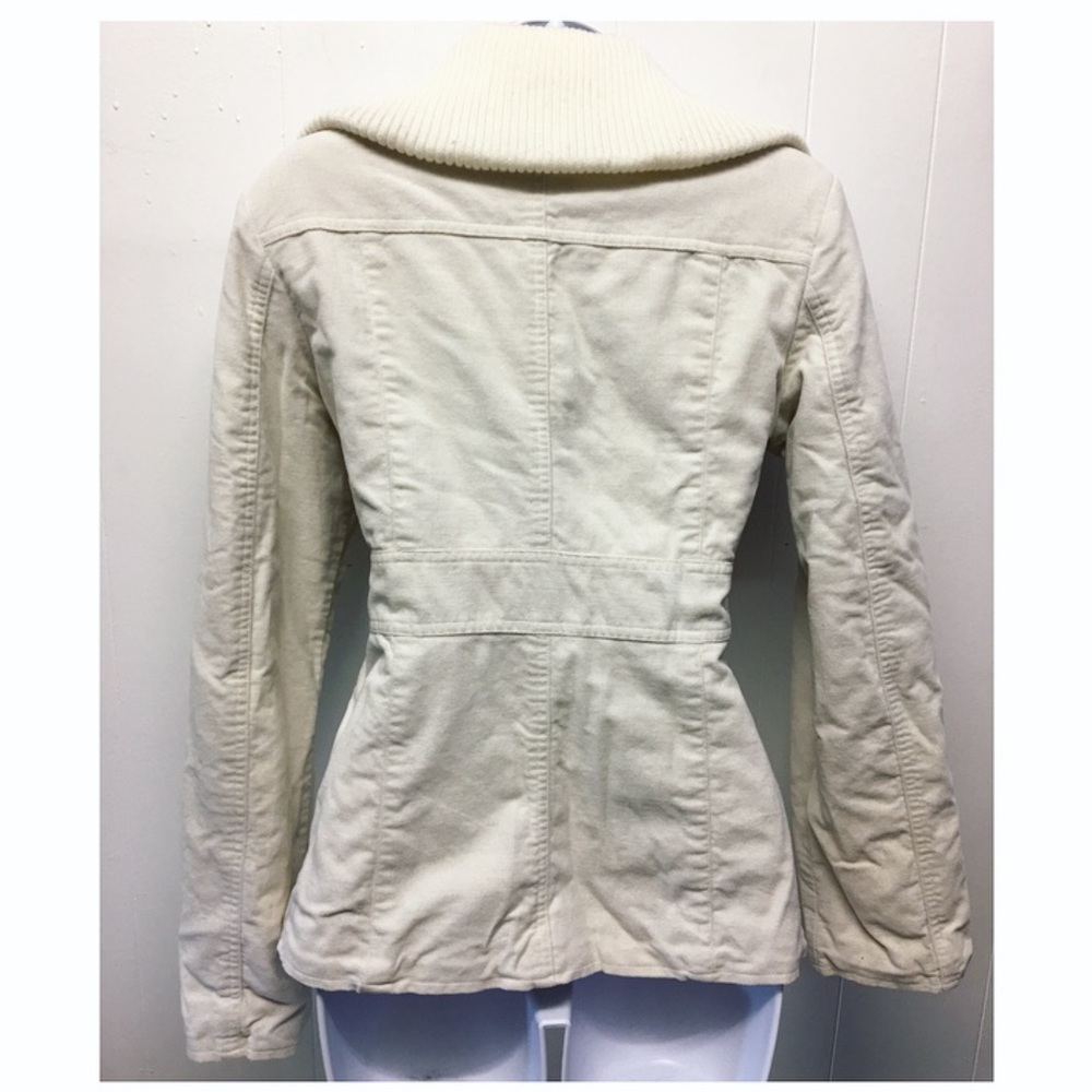 Gloria Vanderbilt | Off-White Winter Jacket Fitted - Picture 8 of 8